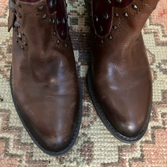 Like New Vince Camuto Madalissa Leather Boots-Sz 6B/36 - Picture 2 of 8
